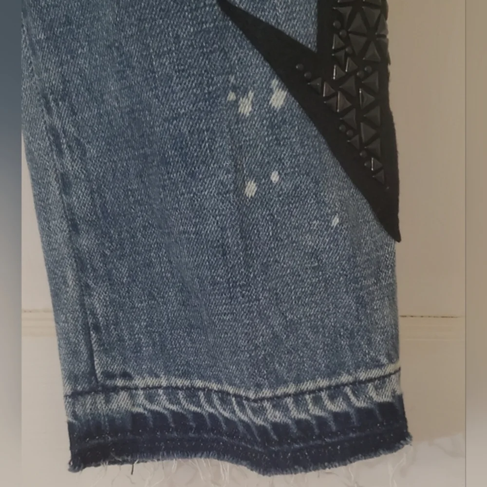 Juicy Couture gossip pop destroyed sunset wash boyfriend skinny jeans‎ NW… - Picture 4 of 12